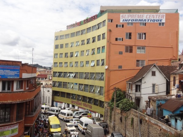 Suprême Center, le centre commercial en informatique à Antananarivo