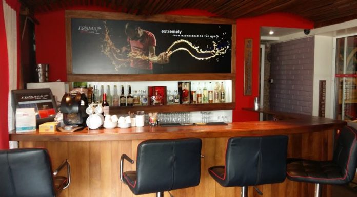 Dzama Cocktail Café, restaurants à Antananarivo