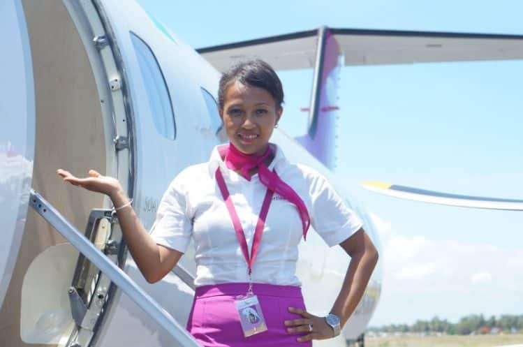 Madagasikara Airways, hôtesse