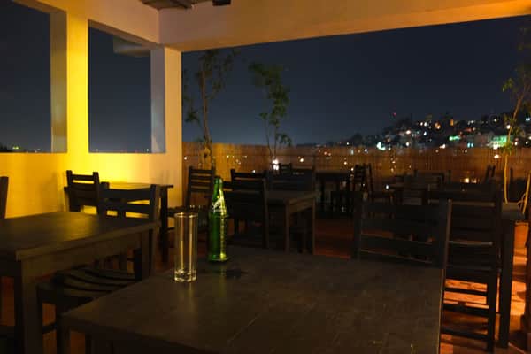Terrasse de l'hôtel Niaouly